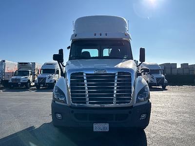 Used 2019 Freightliner Cascadia Detroit DD13 Semi Truck for sale #257096 - photo 2
