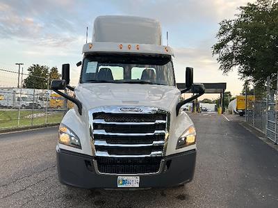 Used 2019 Freightliner Cascadia Detroit DD13 Semi Truck for sale #257226 - photo 2