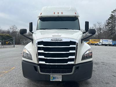 Used 2020 Freightliner Cascadia - photo 1