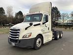Used 2019 Freightliner Cascadia Detroit DD15AT Semi Truck for sale #257351 - photo 3