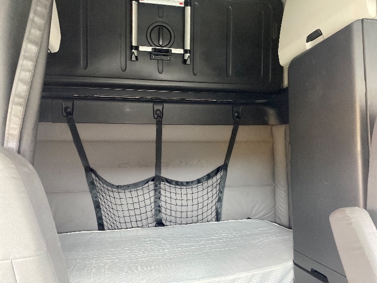 Used 2019 Freightliner Cascadia - photo 18