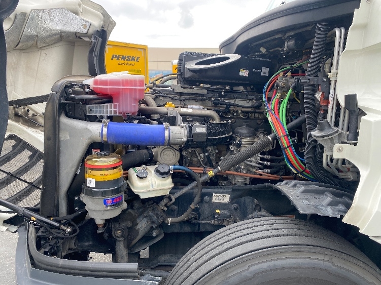 Used 2019 Freightliner Cascadia - photo 23