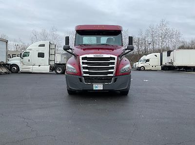 Used 2019 Freightliner Cascadia - photo 1