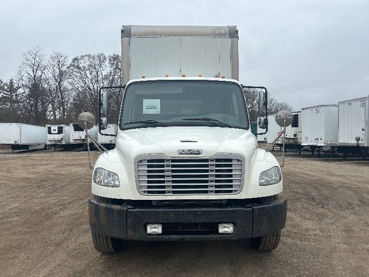 Used 2019 Freightliner M2 106 - photo 2