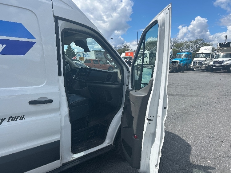 Used 2023 Ford Transit 250 - photo 22