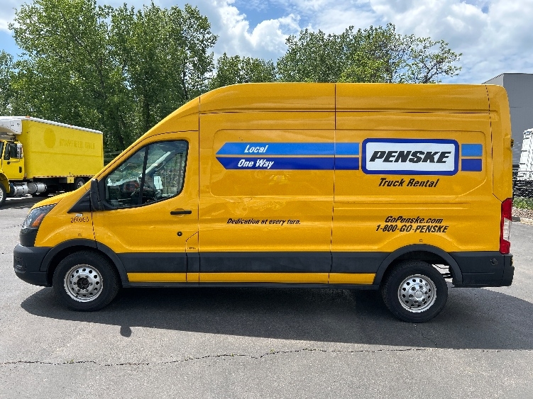 Used 2023 Ford Transit 250 - photo 6