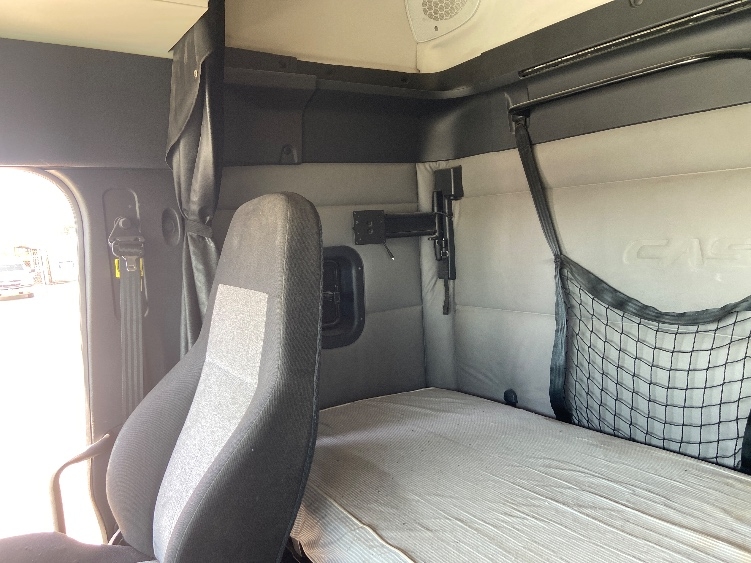 Used 2019 Freightliner Cascadia - photo 21