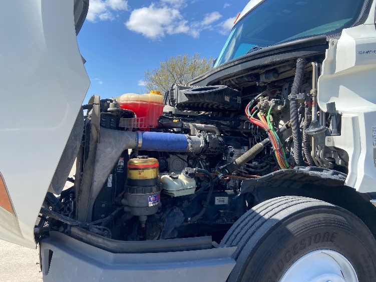 Used 2019 Freightliner Cascadia - photo 23