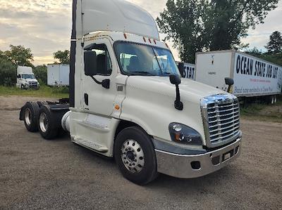 Used 2019 Freightliner Cascadia Detroit DD15AT Semi Truck for sale #261569 - photo 1