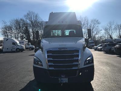 Used 2019 Freightliner Cascadia Detroit DD13 Semi Truck for sale #261925 - photo 2
