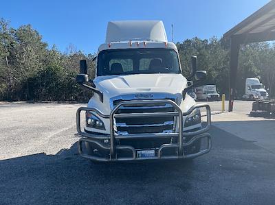 Used 2019 Freightliner Cascadia Detroit DD13 Semi Truck for sale #262510 - photo 2