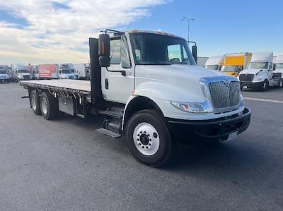 Used 2017 International DuraStar 4400 Morgan Truck Body Flatbed Truck for sale #262676 - photo 1