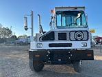 Used 2018 Capacity Sabre5 Yard Truck for sale #265395 - photo 2