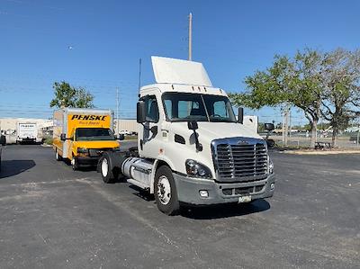Used 2019 Freightliner Cascadia Detroit DD13 Semi Truck for sale #266540 - photo 1