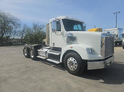 Used 2019 Freightliner Coronado - photo 1