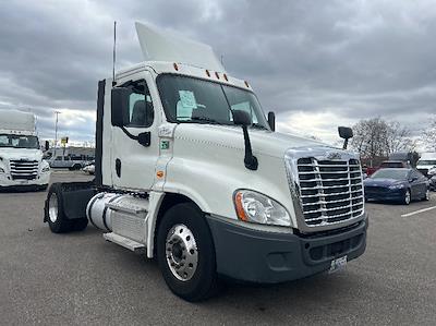 Used 2019 Freightliner Cascadia - photo 1