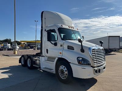 Used 2019 Freightliner Cascadia Detroit DD13 Semi Truck for sale #267926 - photo 1