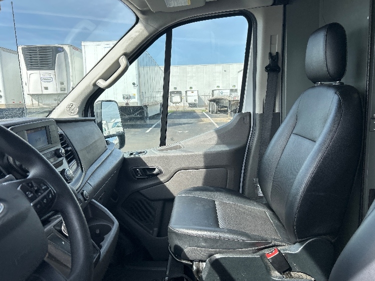 Used 2023 Ford Transit 250 - photo 21