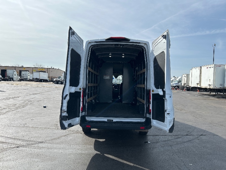Used 2023 Ford Transit 250 - photo 10