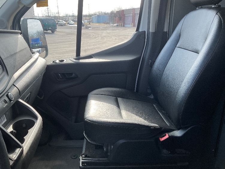 Used 2023 Ford Transit 250 - photo 18