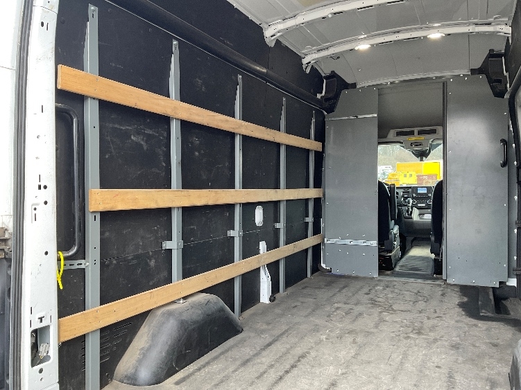 Used 2023 Ford Transit 250 - photo 11