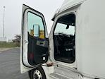 Used 2020 Freightliner Cascadia Detroit DD15AT Semi Truck with Sleeper Cab for sale #268730 - photo 9