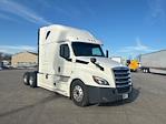 Used 2020 Freightliner Cascadia Detroit DD15AT Semi Truck with Sleeper Cab for sale #268731 - photo 1