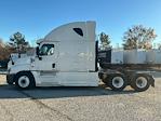 Used 2019 Freightliner Cascadia Detroit DD15AT Semi Truck with Sleeper Cab for sale #268790 - photo 4