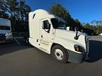 Used 2019 Freightliner Cascadia Detroit DD15AT Semi Truck with Sleeper Cab for sale #268813 - photo 1