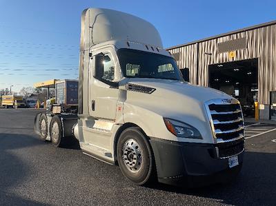 Used 2019 Freightliner Cascadia Detroit DD15AT Semi Truck for sale #268835 - photo 1