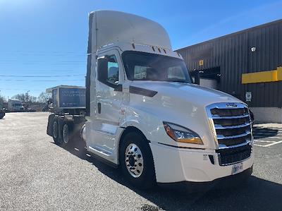 Used 2019 Freightliner Cascadia Detroit DD15AT Semi Truck for sale #268836 - photo 1