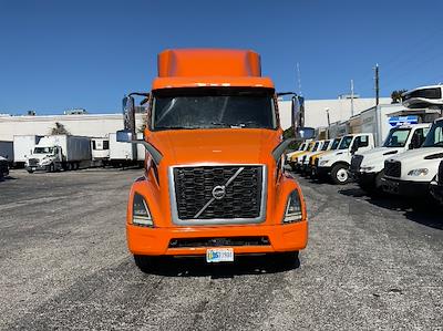 Used 2019 Volvo VNR Volvo D13 Semi Truck for sale #268871 - photo 2