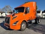 Used 2019 Volvo VNR Volvo D13 Semi Truck for sale #268872 - photo 3