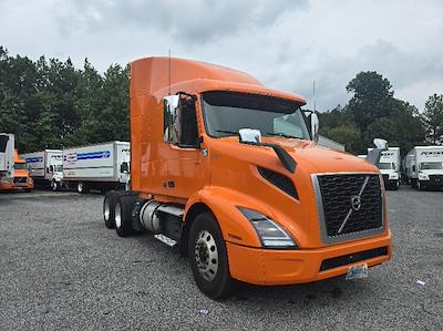 Used 2019 Volvo VNR Volvo D13 Semi Truck for sale #268874 - photo 1