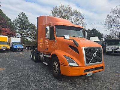 Used 2019 Volvo VNR Volvo D13 Semi Truck for sale #268880 - photo 1