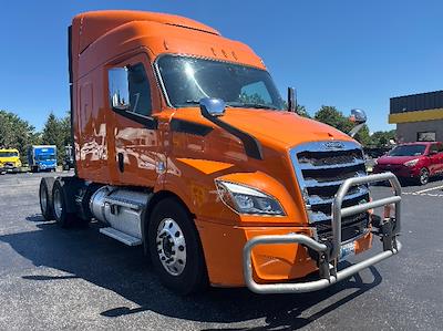 Used 2019 Freightliner Cascadia Detroit DD13 Semi Truck with Sleeper Cab for sale #268882 - photo 1