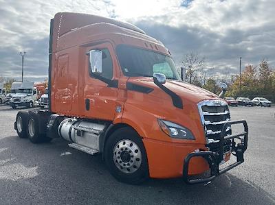 Used 2019 Freightliner Cascadia Detroit DD13 Semi Truck with Sleeper Cab for sale #268887 - photo 1