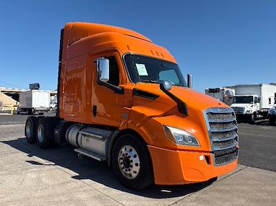 Used 2019 Freightliner Cascadia Detroit DD13 Semi Truck with Sleeper Cab for sale #268896 - photo 1