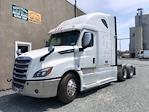 Used 2020 Freightliner Cascadia Cummins X15 Semi Truck with Sleeper Cab for sale #270021 - photo 3