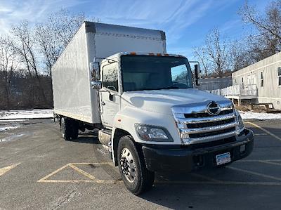 Used 2019 Hino 268A - photo 1