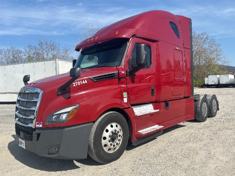 Used 2019 Freightliner Cascadia - photo 5
