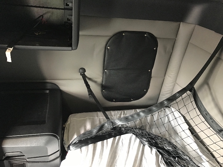 Used 2019 Freightliner Cascadia - photo 21