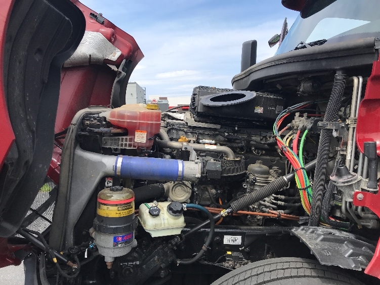 Used 2019 Freightliner Cascadia - photo 23
