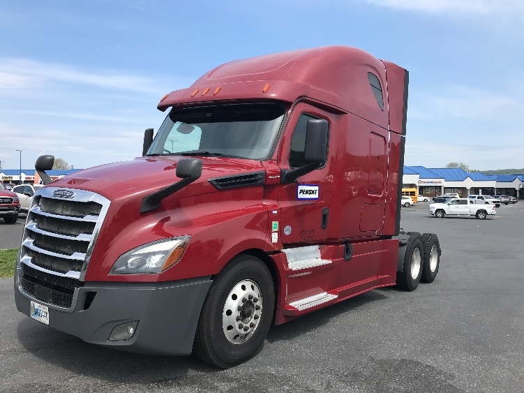 Used 2019 Freightliner Cascadia - photo 5