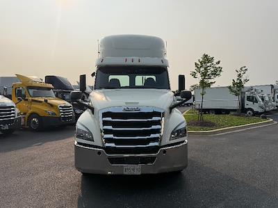 Used 2019 Freightliner Cascadia Detroit DD13 Semi Truck for sale #270192 - photo 2