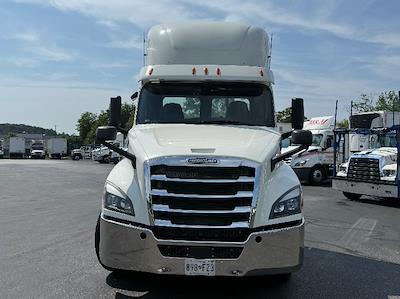 Used 2019 Freightliner Cascadia Detroit DD13 Semi Truck for sale #270222 - photo 2