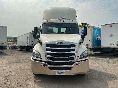 Used 2019 Freightliner Cascadia Detroit DD15AT Semi Truck for sale #270267 - photo 2