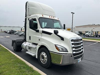 Used 2019 Freightliner Cascadia Detroit DD15AT Semi Truck for sale #270274 - photo 1