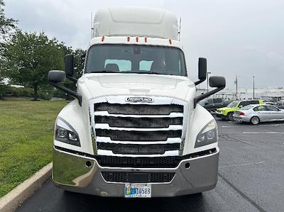 Used 2019 Freightliner Cascadia Detroit DD15AT Semi Truck for sale #270274 - photo 2