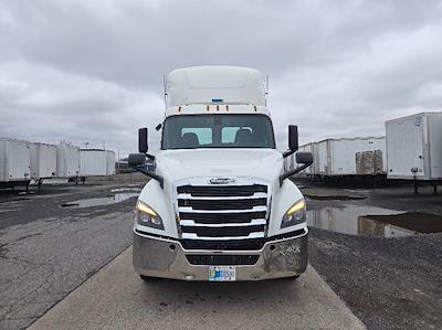 Used 2019 Freightliner Cascadia - photo 1